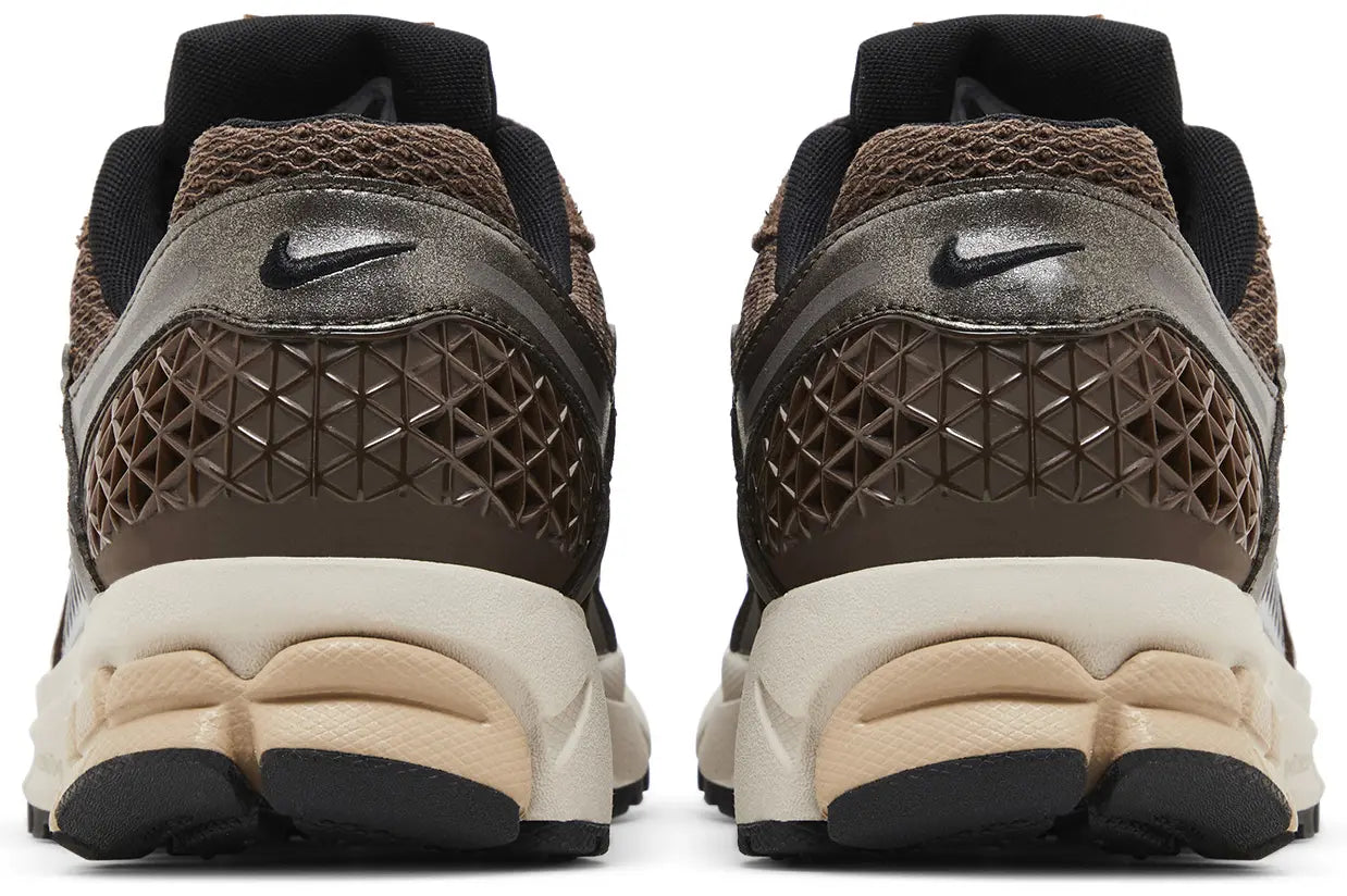 AIR ZOOM VOMERO 5 BAROQUE BROWN