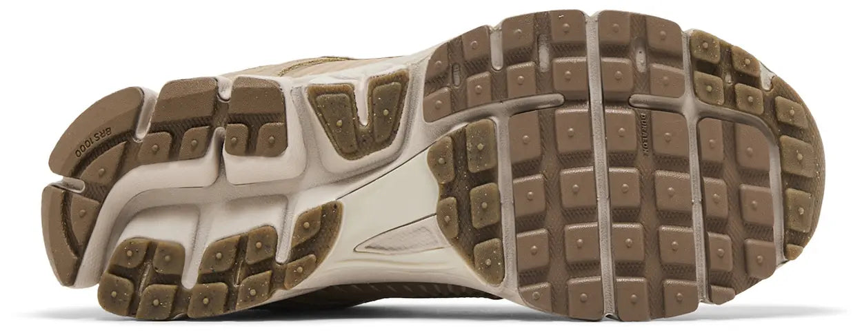AIR ZOOM VOMERO 5 KHAKI SESAME
