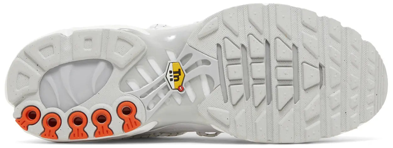 AIR MAX PLUS WHITE SAFETY ORANGE