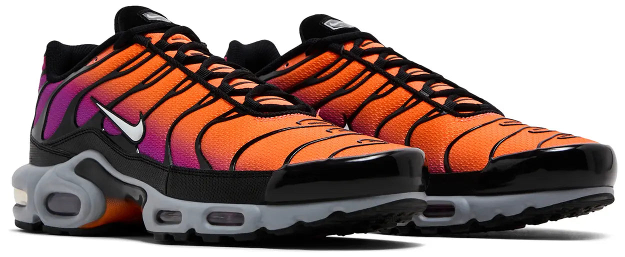 AIR MAX PLUS TOTAL ORANGE VIVID PURPLE