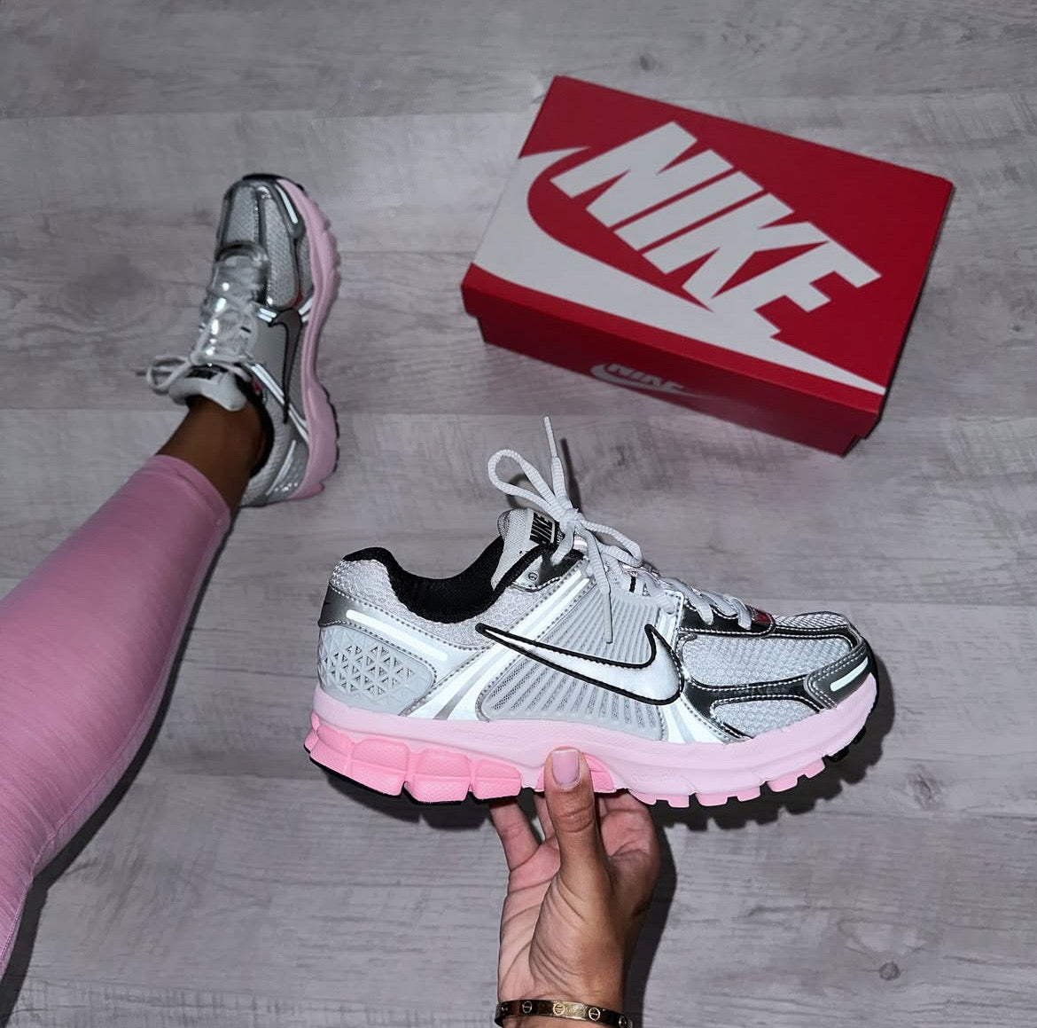 AIR ZOOM VOMERO 5 PHOTON DUST PINK FOAM