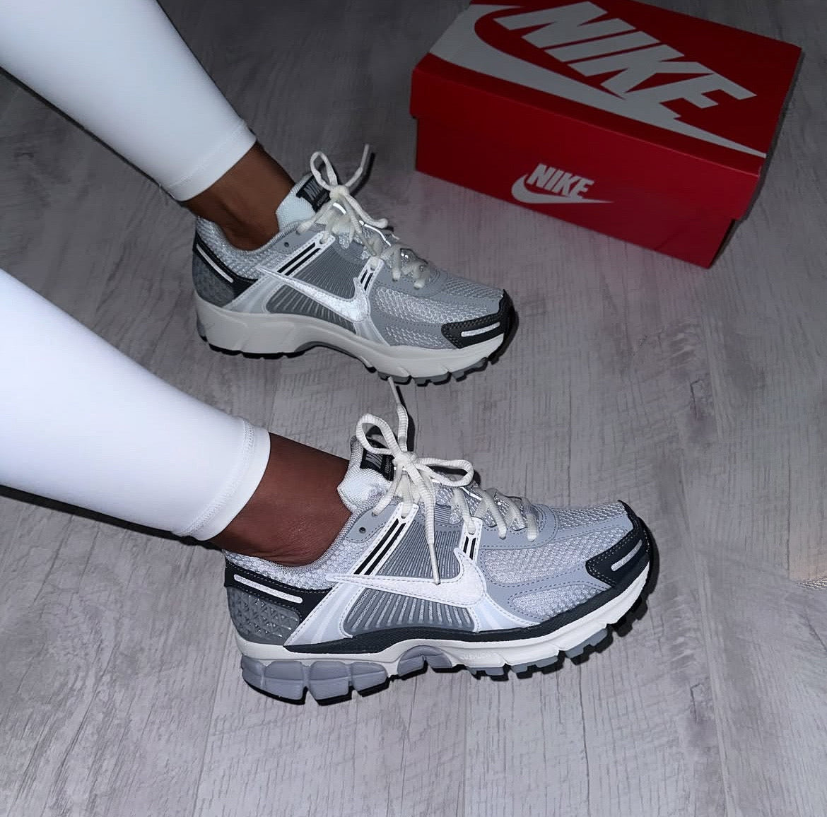 AIR ZOOM VOMERO 5 WOLF GREY COOL