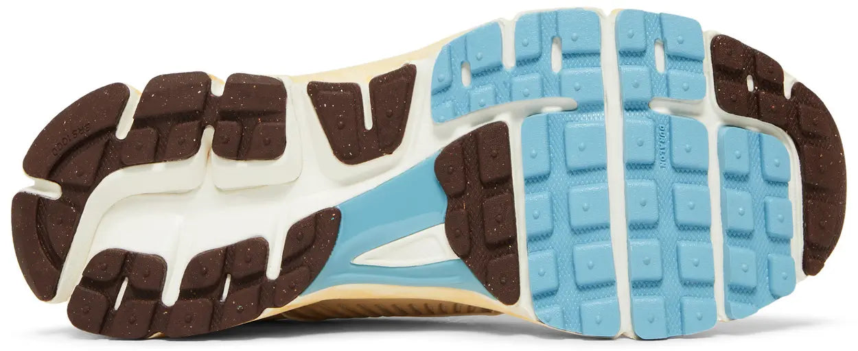 AIR ZOOM VOMERO 5 OATMEAL