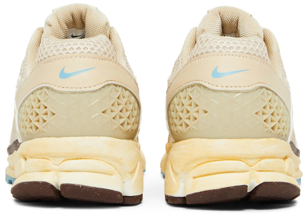 AIR ZOOM VOMERO 5 OATMEAL