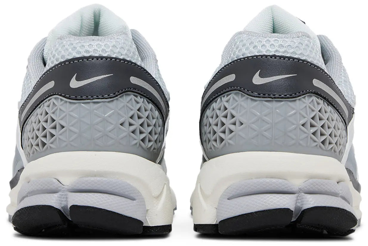 AIR ZOOM VOMERO 5 WOLF GREY COOL