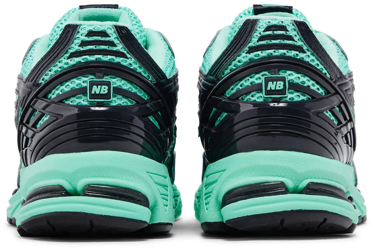 1906R MINT GREEN BLACK