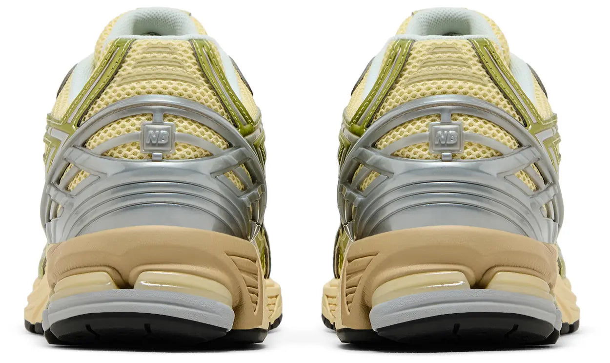 1906R PASTEL PACK PARCHMENT