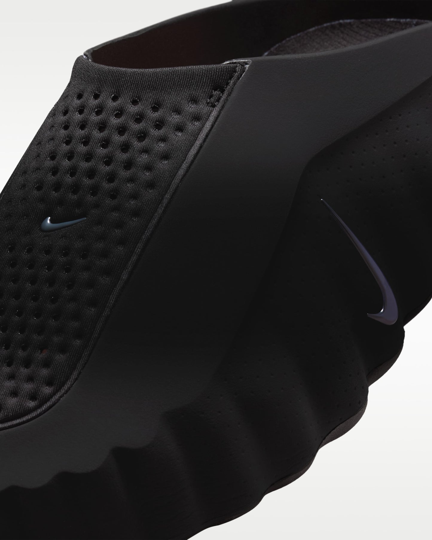 Mind 001 Slide Chrome Noir