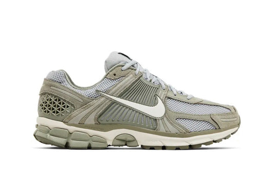 AIR ZOOM VOMERO 5 DARK STUCCO