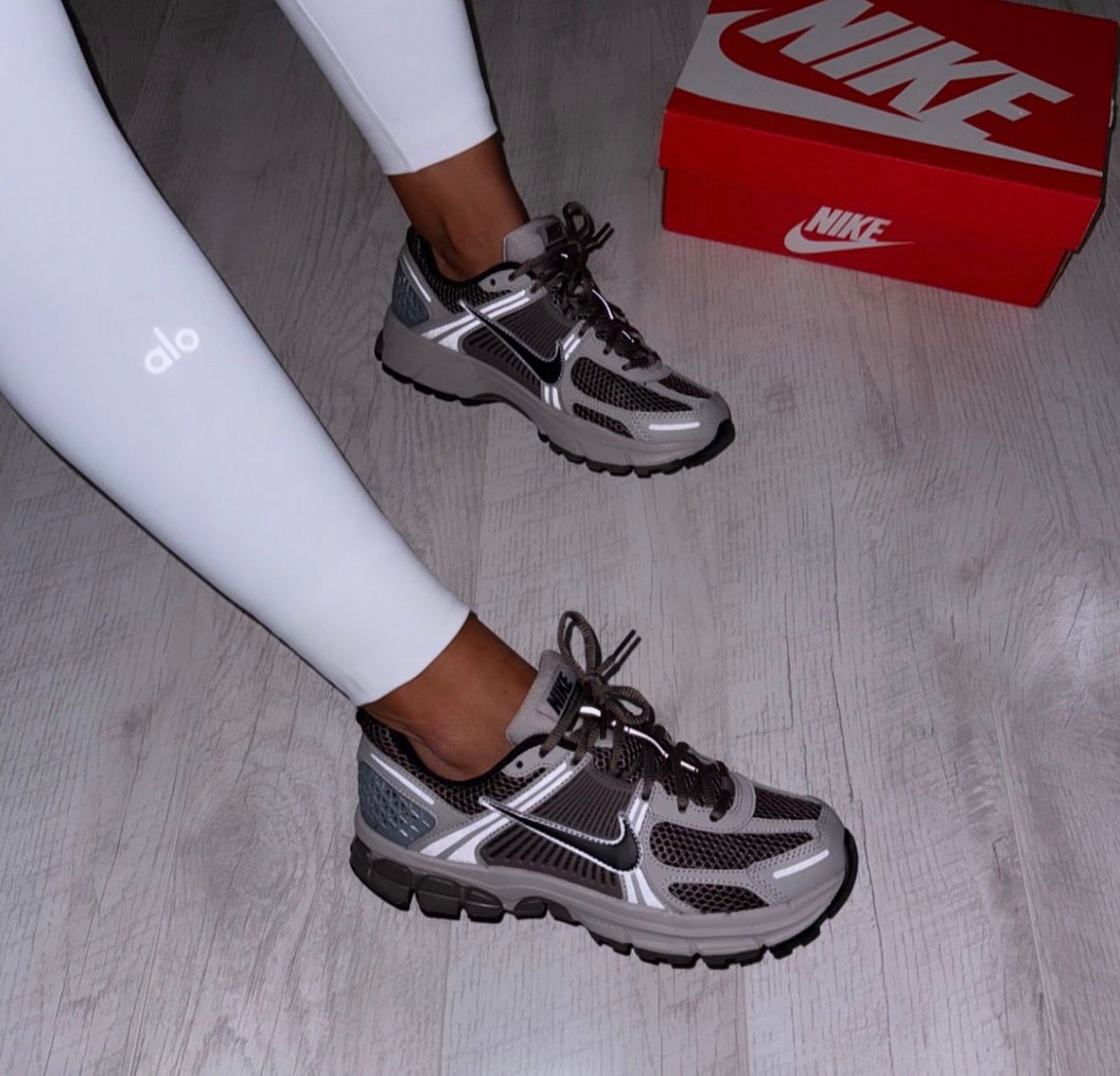 Air Zoom Vomero 5 'Dark Violet Ore'